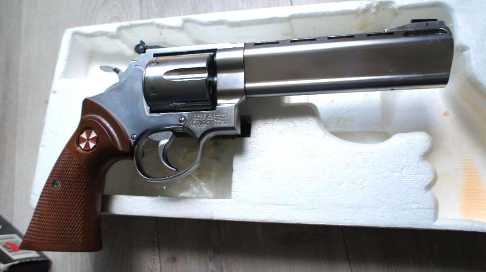 バイオハザードモデル ガスガン tanaka m629