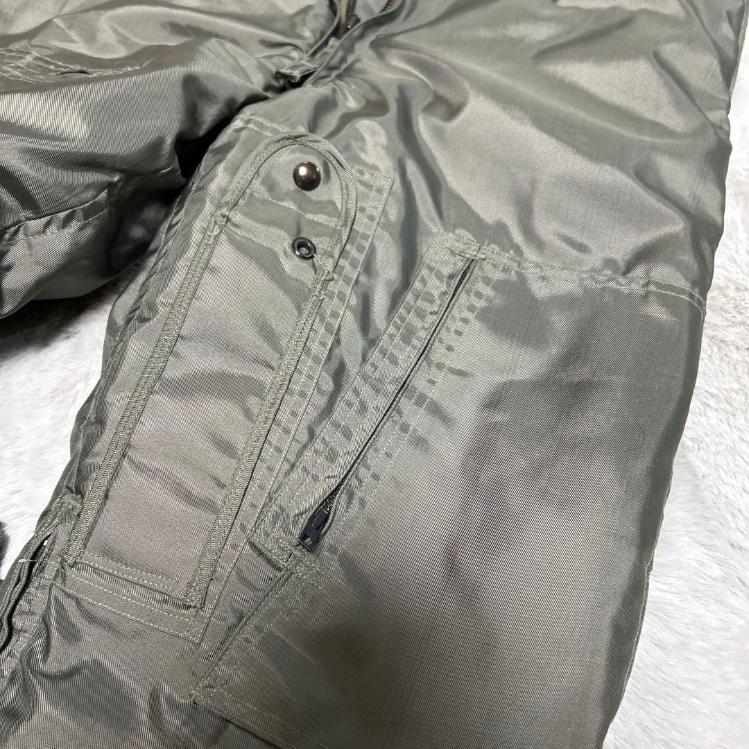 美品 米軍実物 U.S.AIRFORCE フライトスーツ ARAMID100%