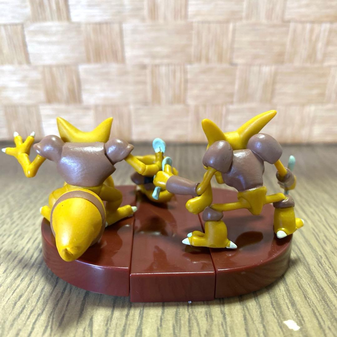 立体ポケモン図鑑　ケーシィ　ユンゲラー　フーディン　フィギュア　1/40