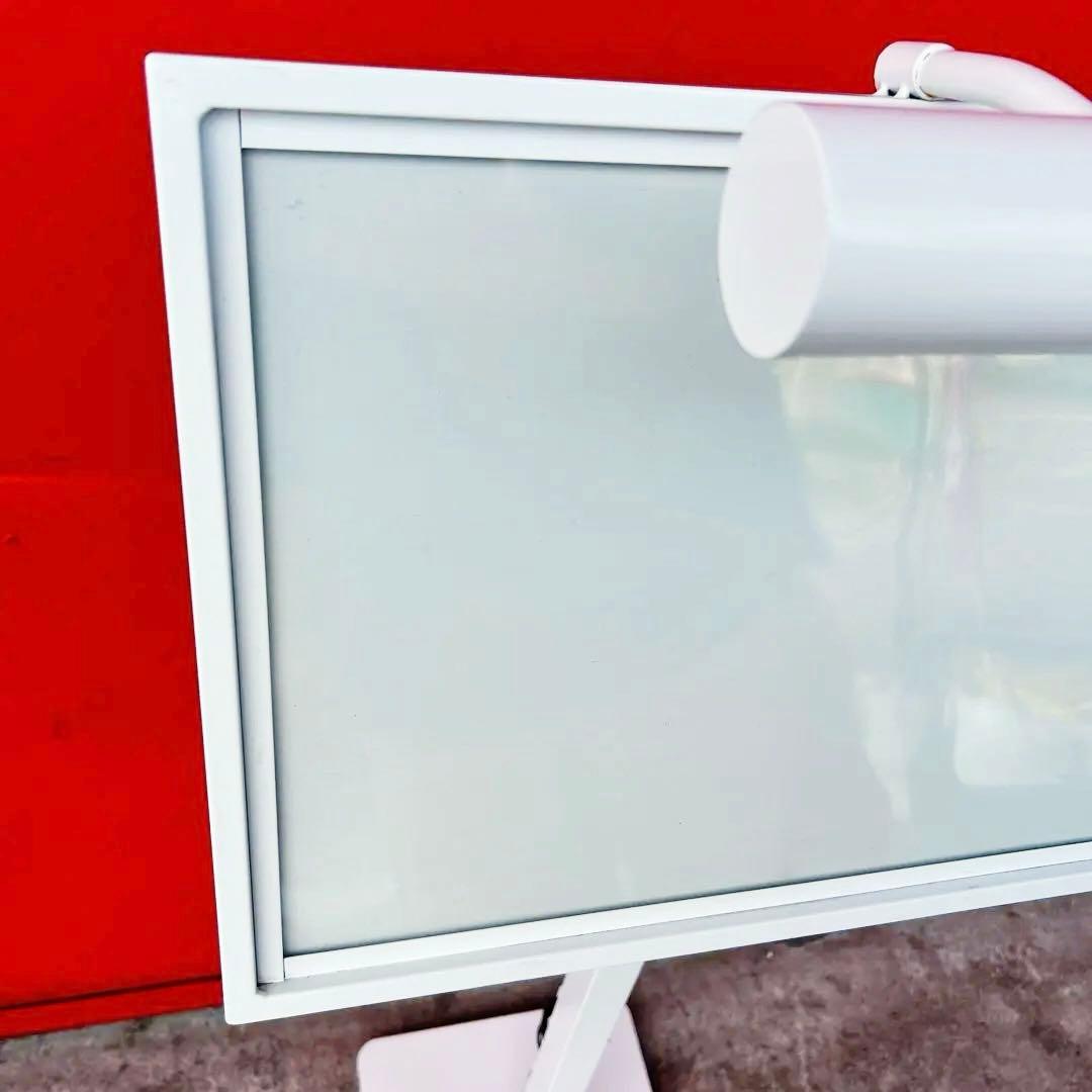 メニュースタンド