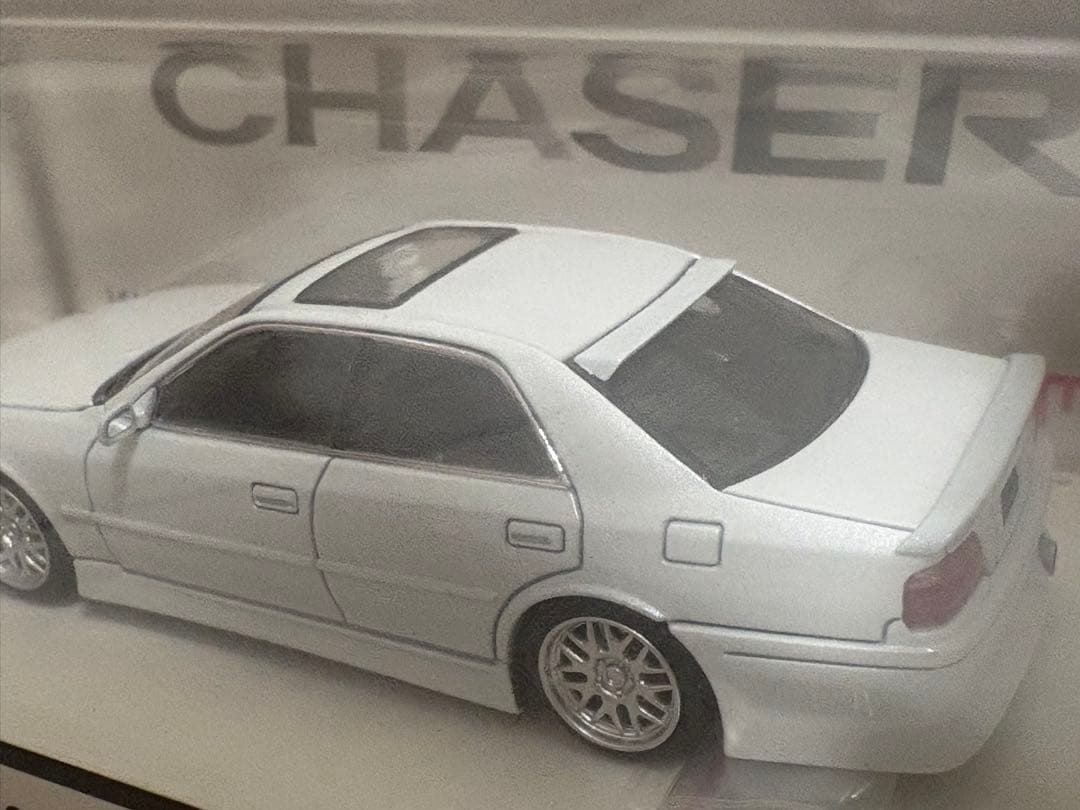 週末価格《新品箱付》1:64 トヨタ チェイサー ミニカー
