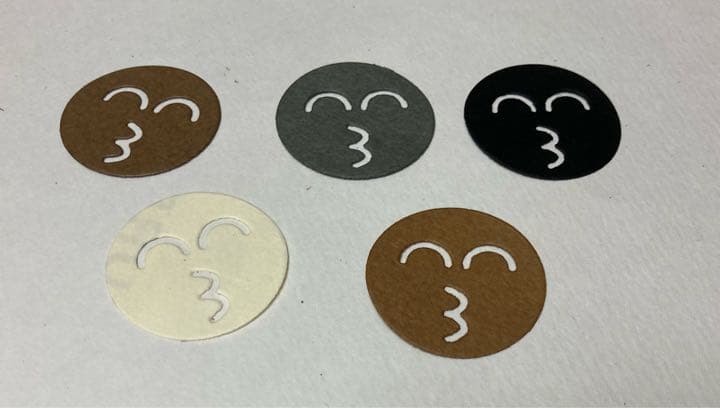 アルバム飾り　クラフトパンチ　顔文字