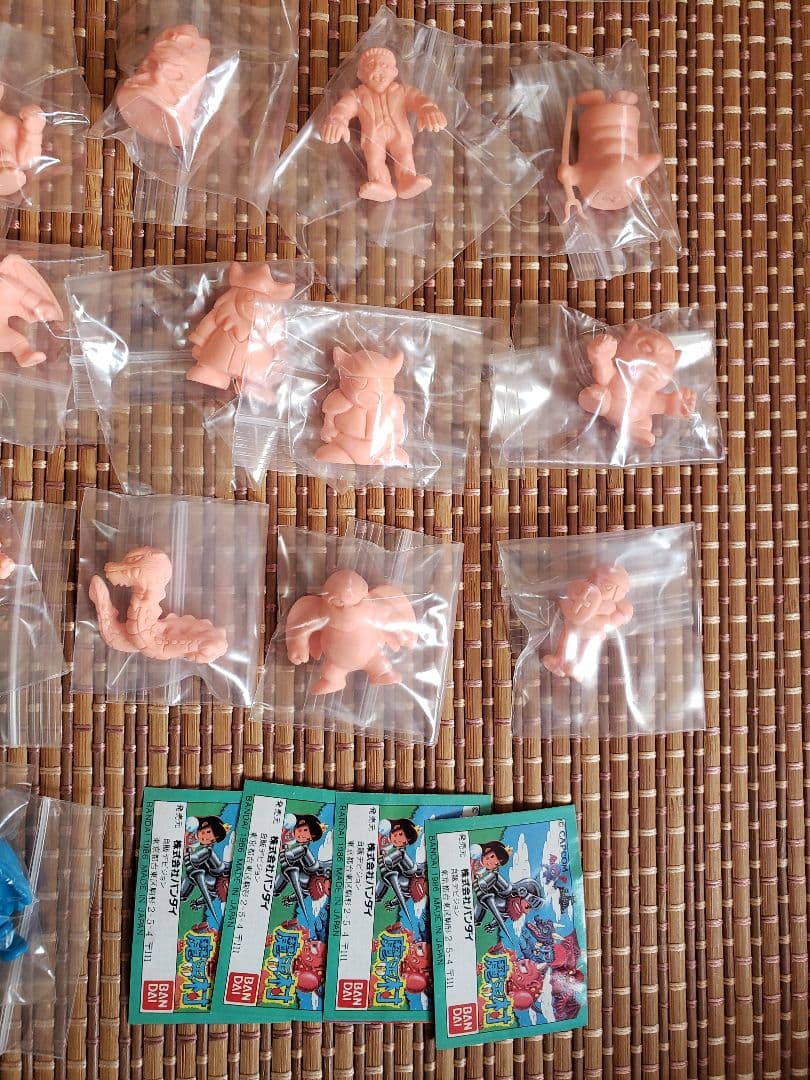 魔界村消しゴムフルセット　ほぼ肌色　ペールオレンジ　新品未使用　ファミコン