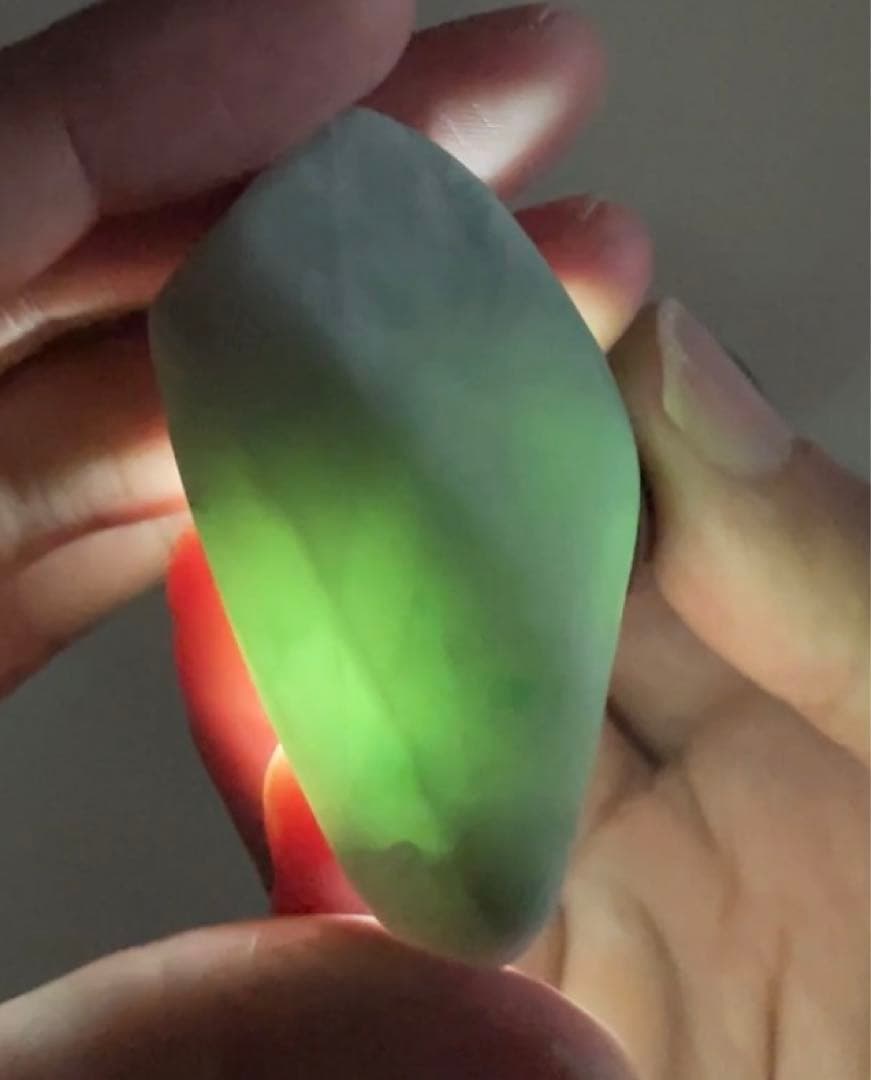 糸魚川翡翠 ヒスイ 66g 緑×白