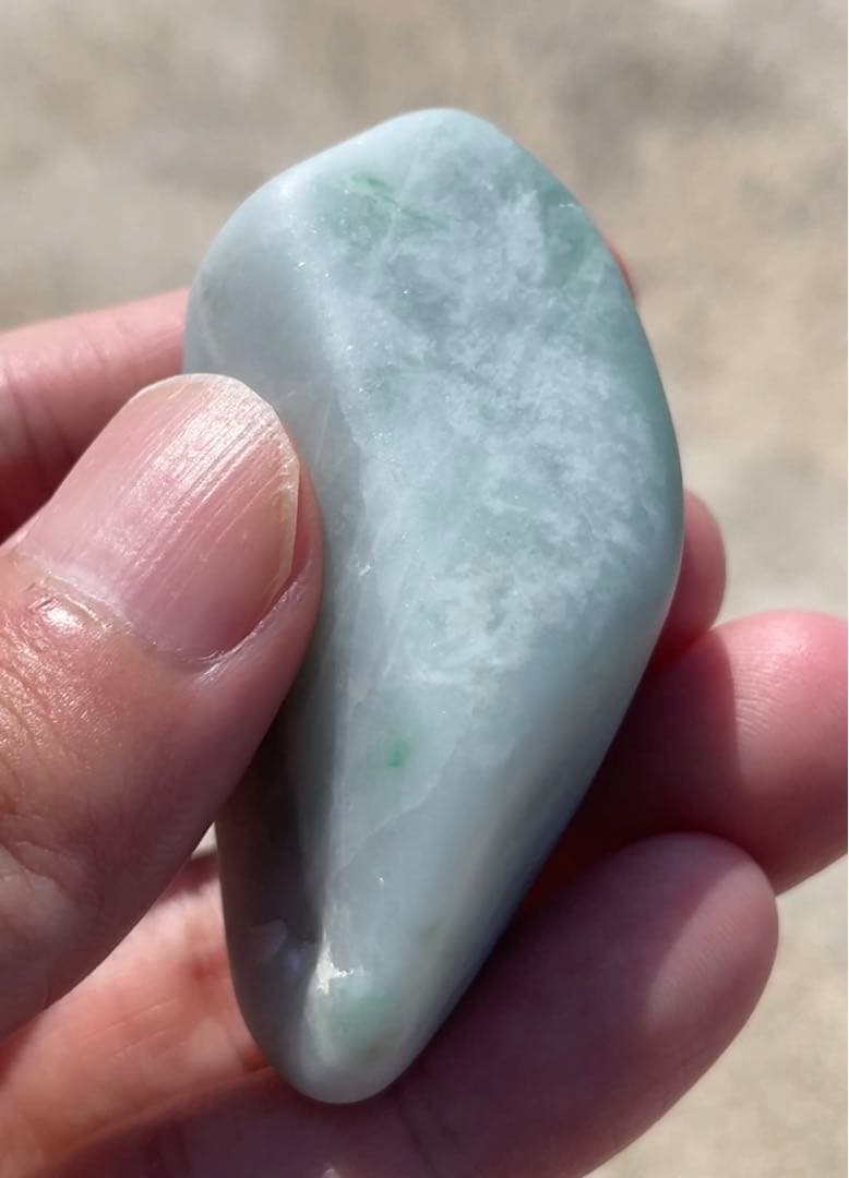 糸魚川翡翠 ヒスイ 66g 緑×白