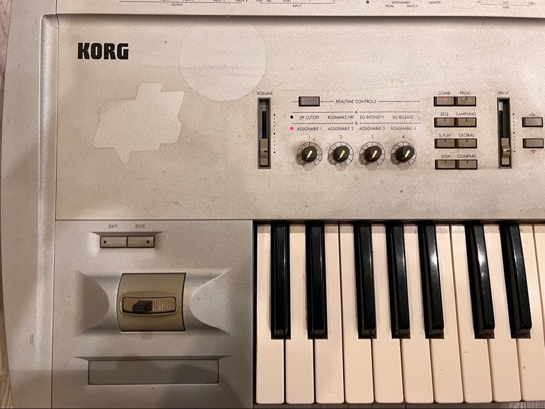 KORG TRITON 61鍵 初代モデル