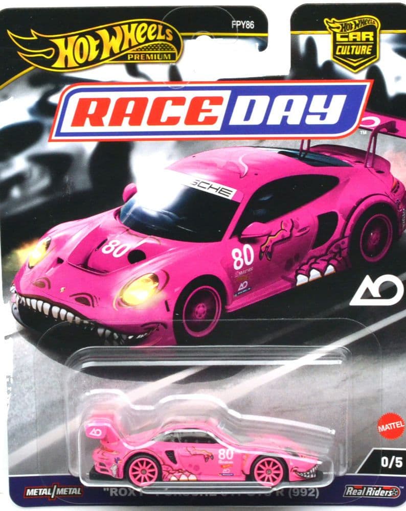レースデイ - ロキシー”ポルシェ 911 GT3 R (992) チェイスカー