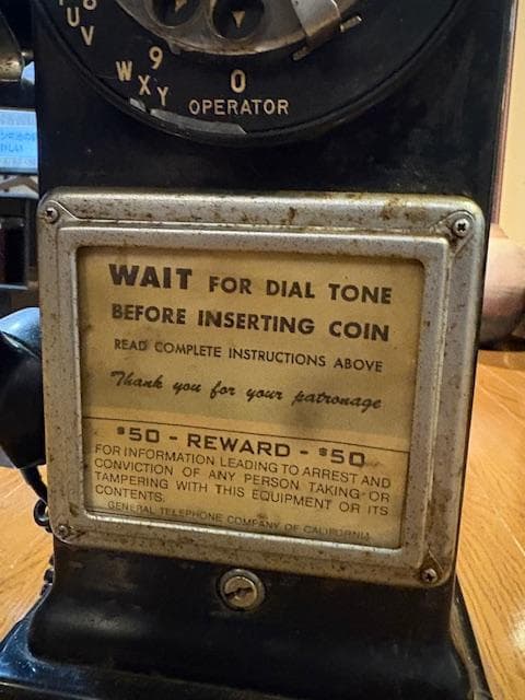 アメリカの公衆電話レトロ