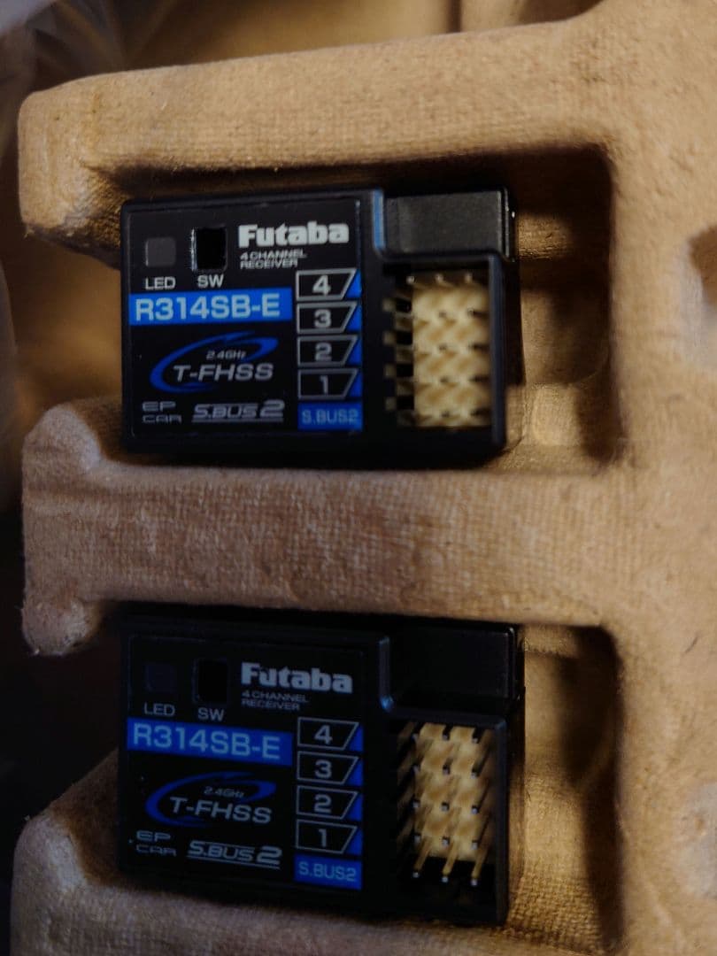 Futaba 3PV + T314SB-E ２個付属