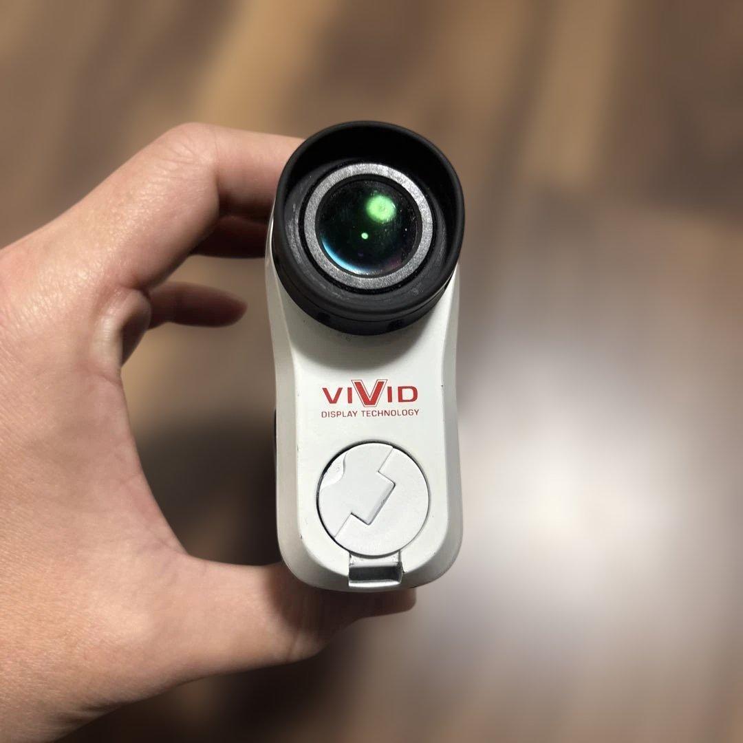 Bushnell Tour Z6 ゴルフ用距離計 ケース付き