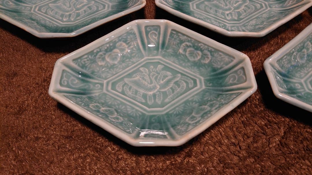 李朝　青磁　李朝青磁　菱形皿　菓子皿　陽刻　鳳凰　５客