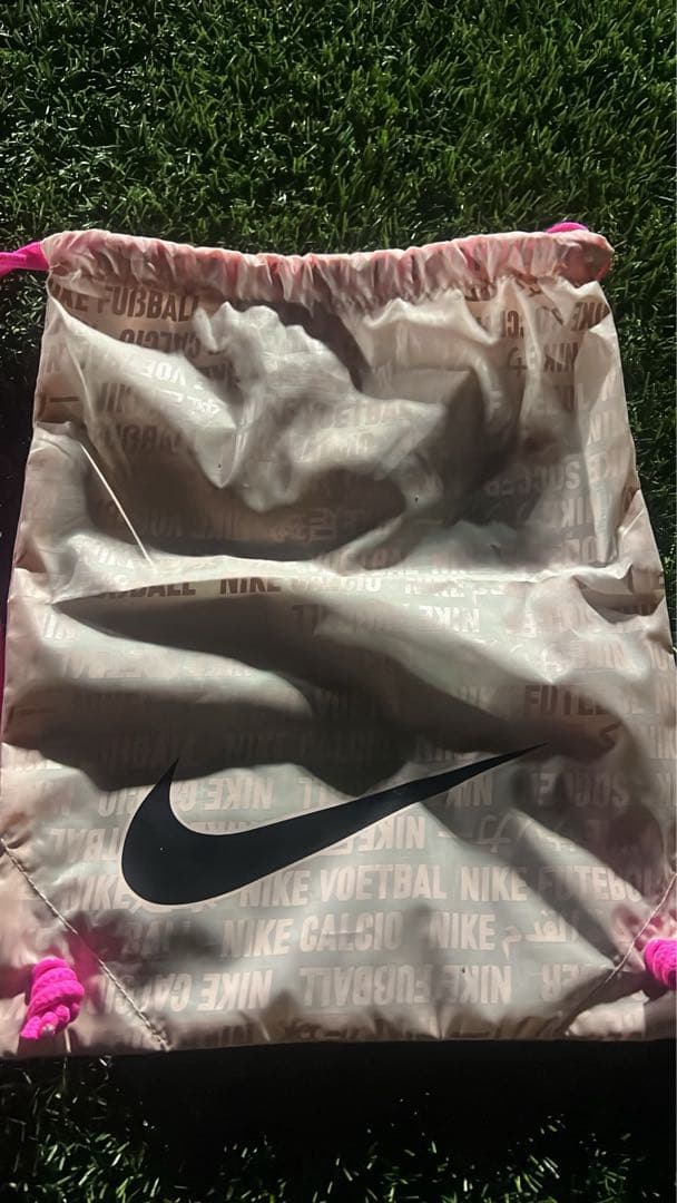 NIKEファントムGX2エリート