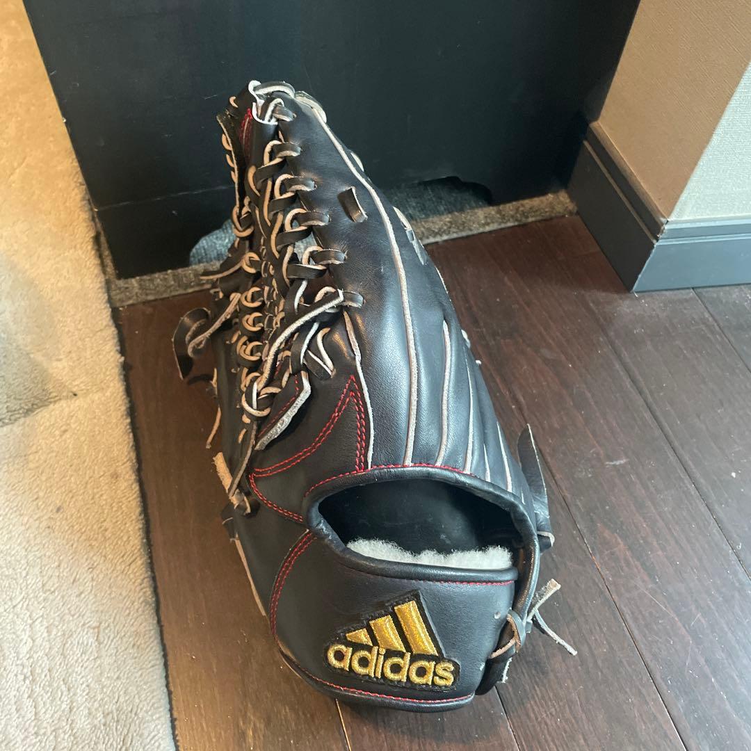 adidasグローブ外野手用　硬式(左投げ用)