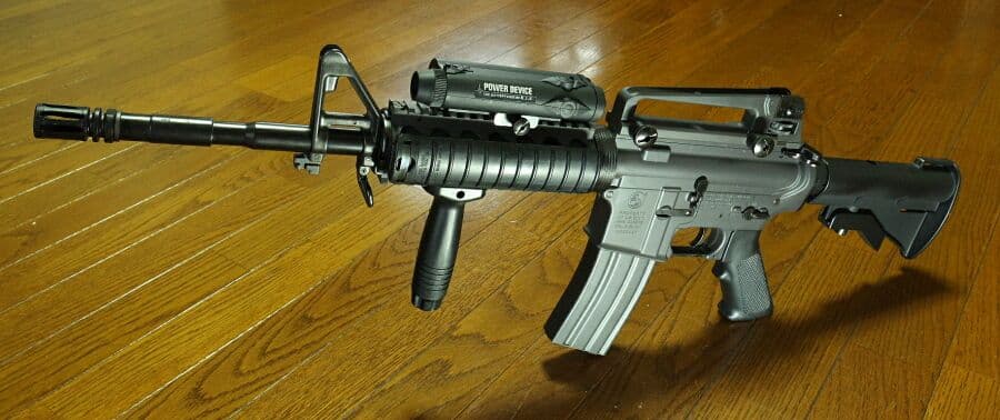 コルト M4A1 リスバージョン