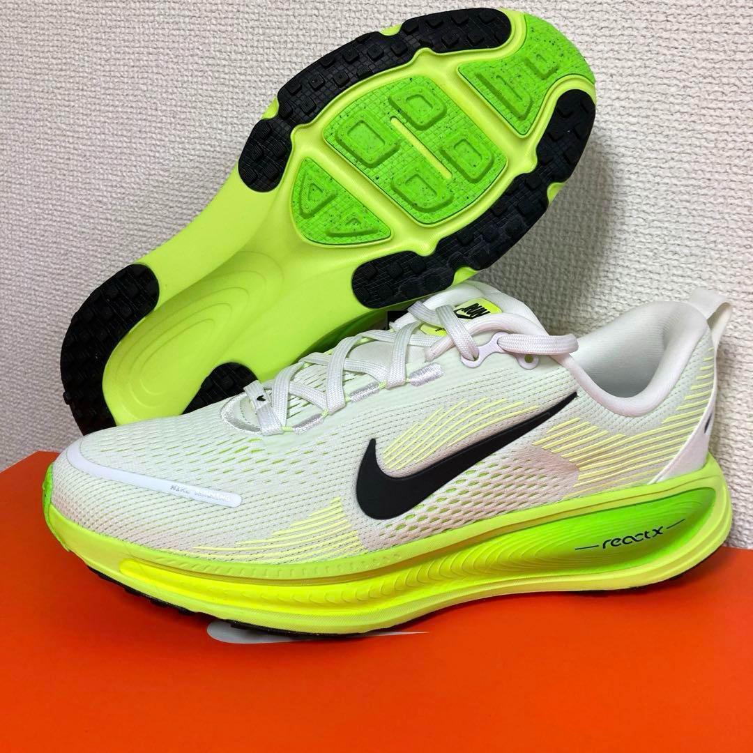 NIKE ナイキ　ズーム ボメロ18 GS 25.0cm ランニングシューズ