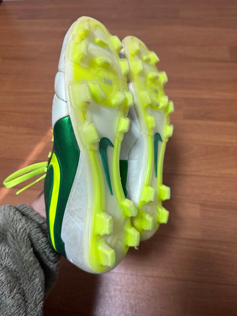 【中古品】NIKE CTR360マエストリ 2 HG 27.5