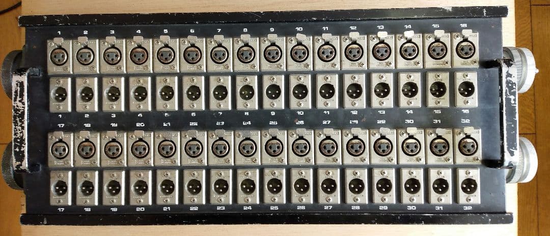 CANARE 32BMWF11 旧タイプ 32chパラパラコネクタボックス