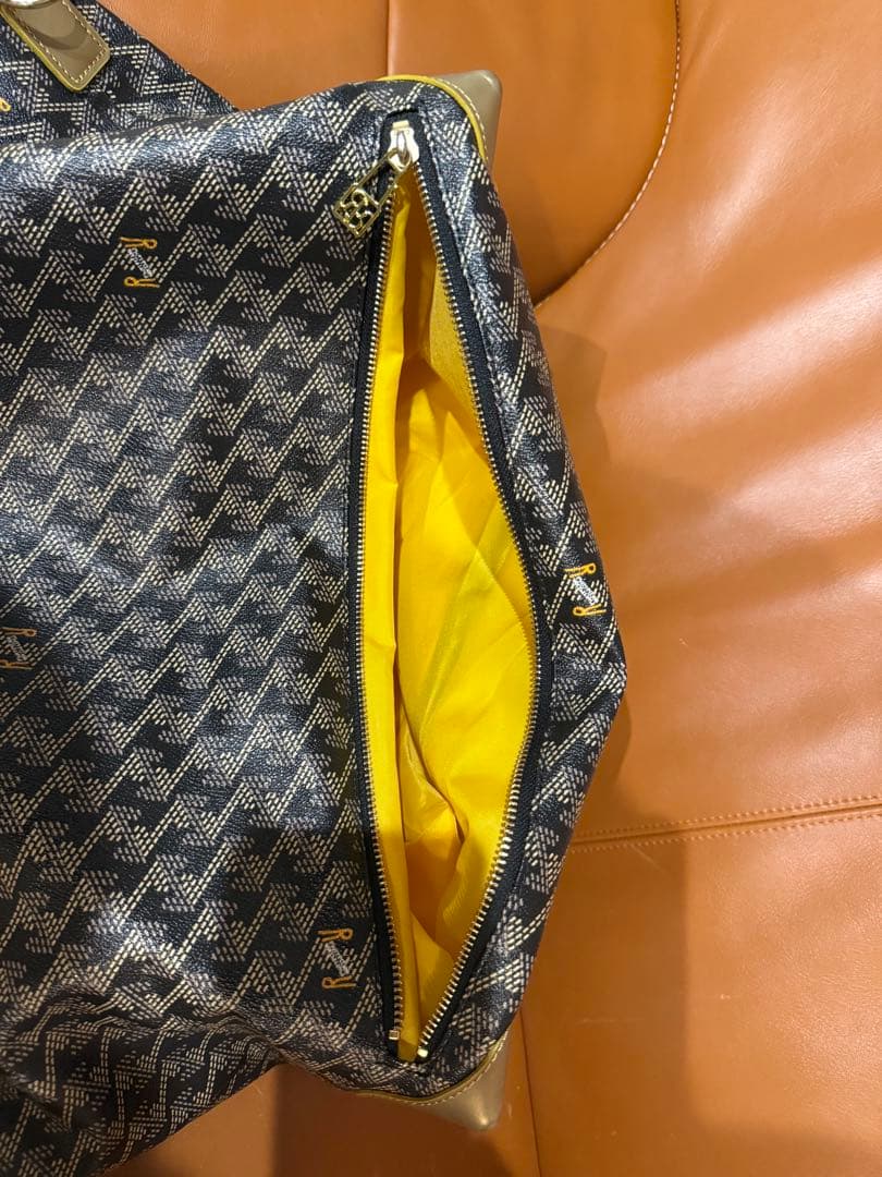 RESURRECTION レザレクション ボストンバック　美品