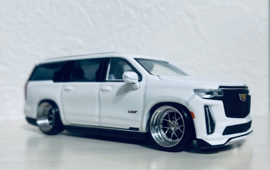 1/64 改　シャドウプロ キャデラック エスカレード　ミニカー　オートメッセ