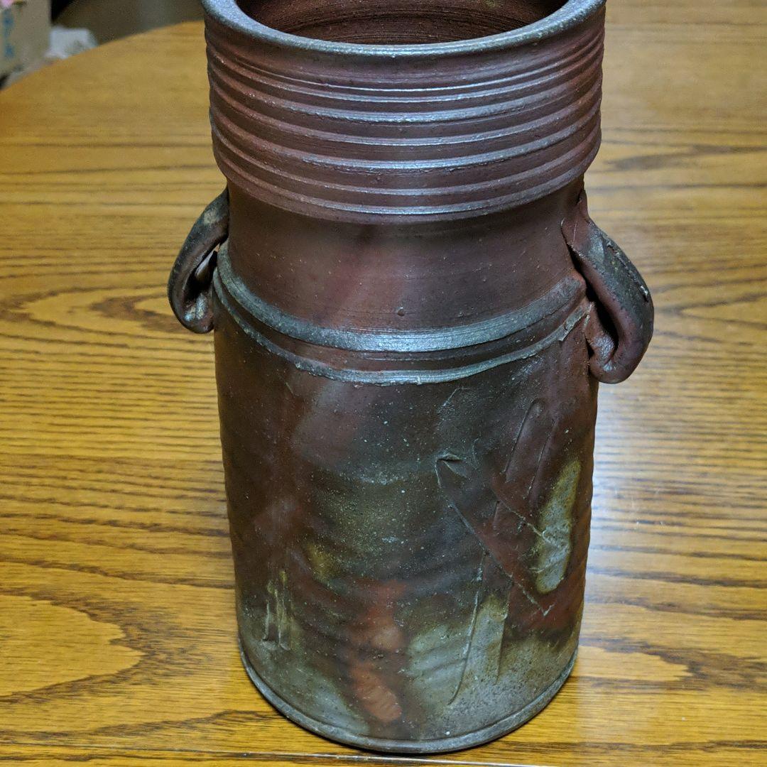 備前焼　丸山窯陶主　吉延美山　作　花入れ