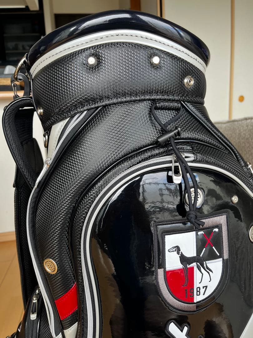 美品adabat アダバット カート型キャディバッグ　ブラック　9型　エナメル