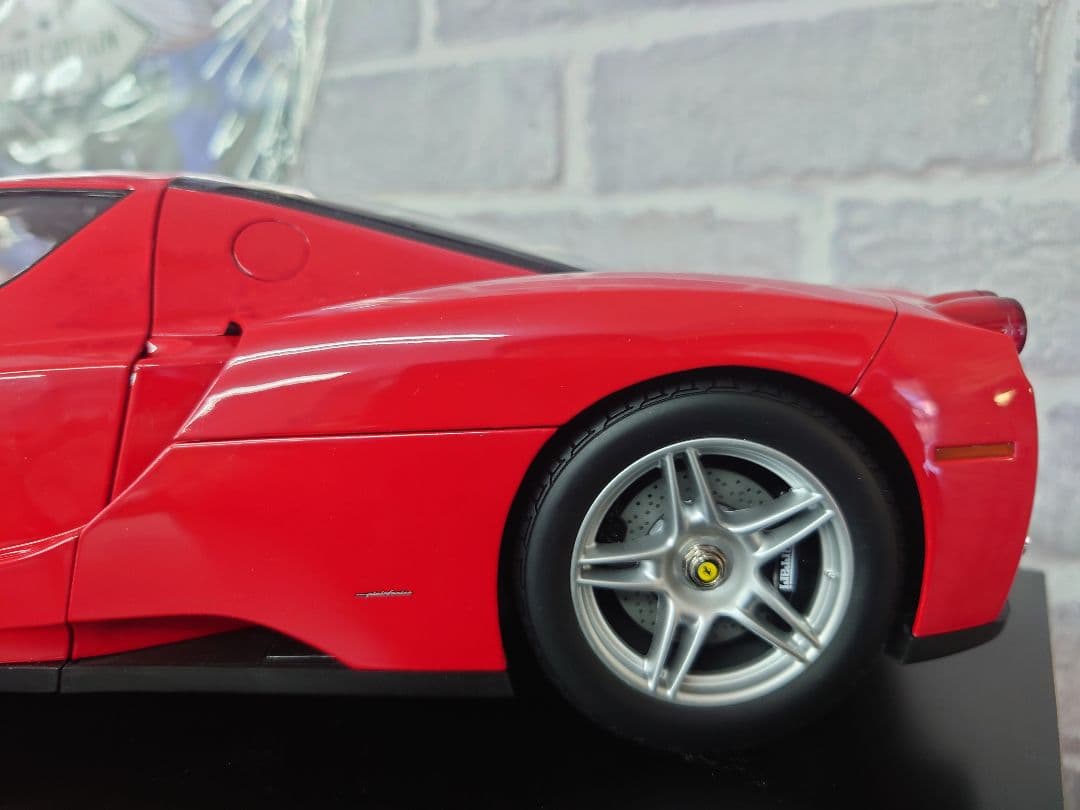 フェラーリエンツォ1/12 京商 08606R