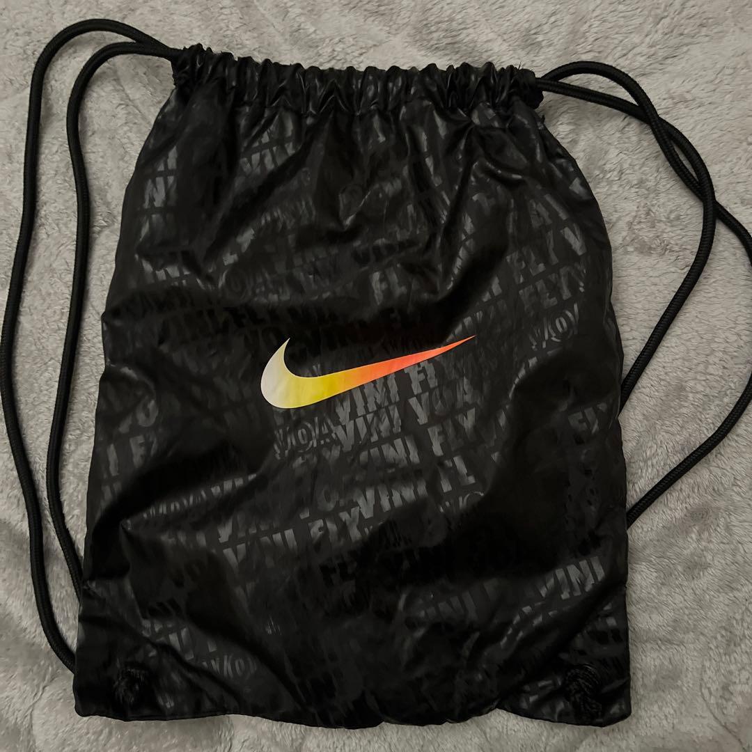 ナイキマーキュリアルヴェイパー16 vini Jr.