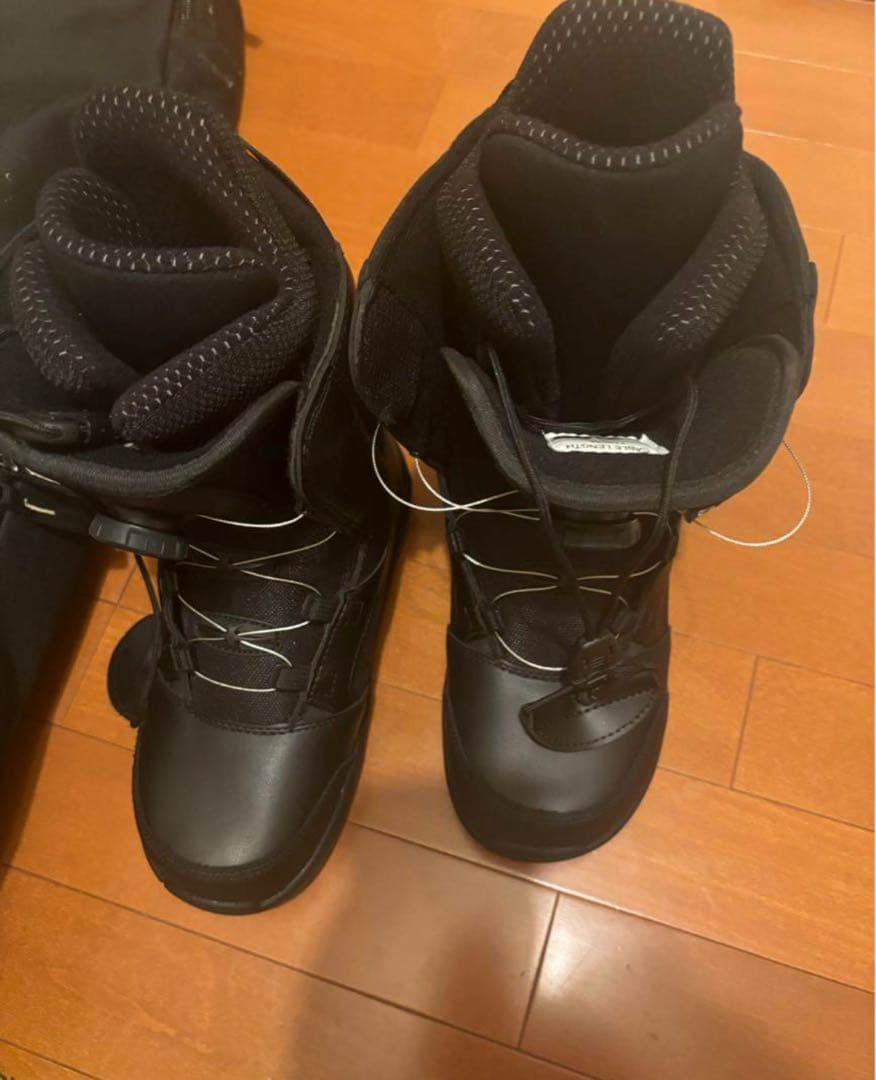 ZUMAスノーボードブーツ 24.0cm