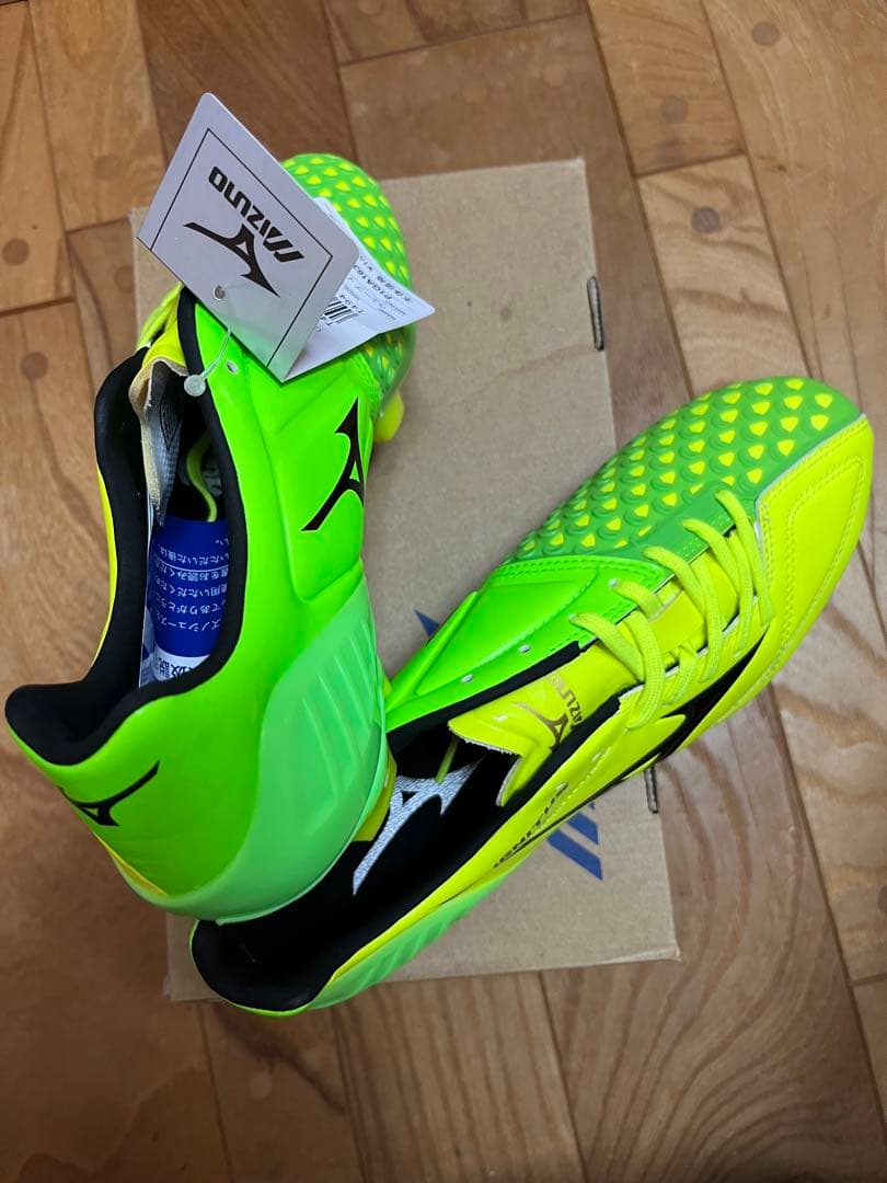 新品　激レア　廃盤品　ミズノ　ウェーブイグニタス4 MD モレリア　グリーン