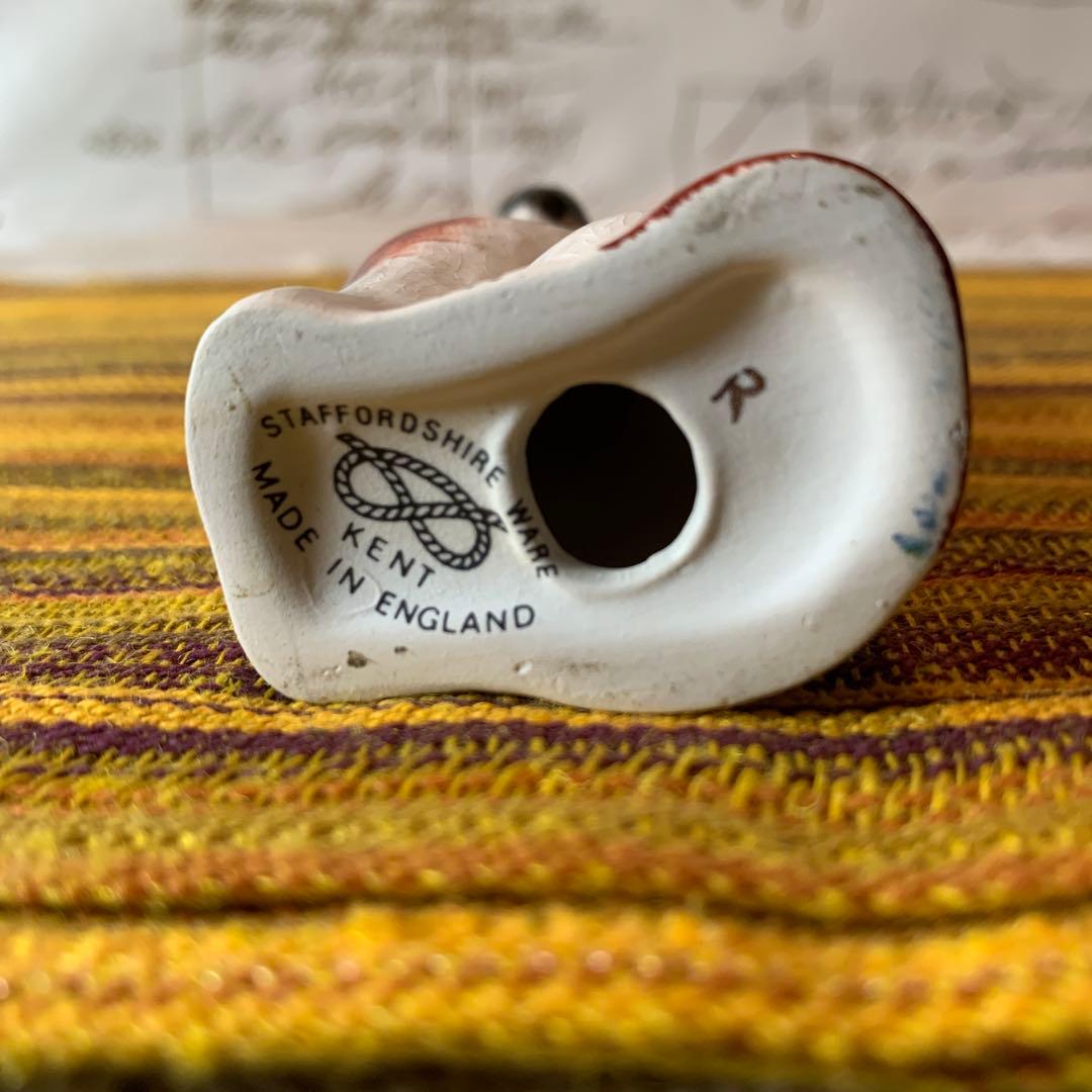 イギリス製　ビンテージのスタッフォードシャードックの可愛いミニの2匹セット！