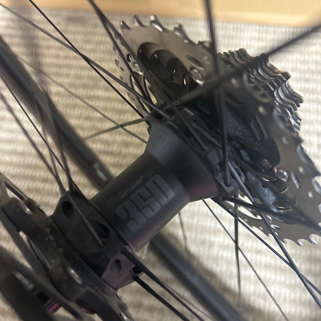 ライトファスト LIGHTFAST カーボン TLR フロントホイール