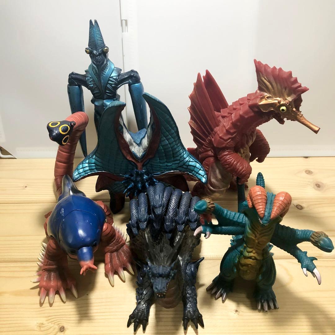 ウルトラマン　グッズ63点まとめ売り　怪獣　ソフビ 等