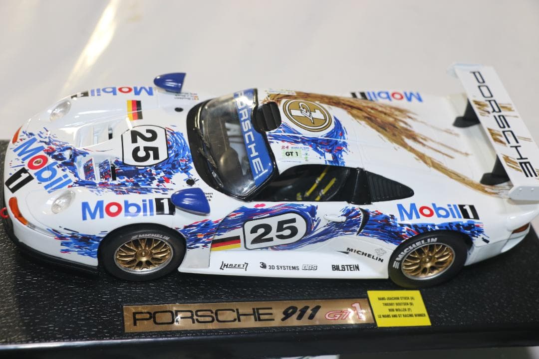 貴重　ANSON RACING製 ポルシェ９１１ＧＴ１　１／１８　中古品