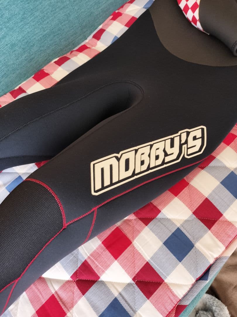 MOBBY'S セミドライスーツ ブラック 赤チェック