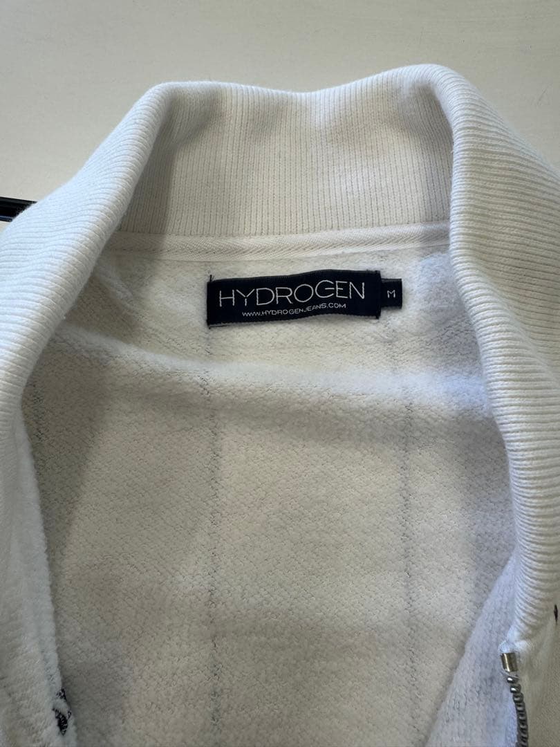 超美品　ハイドロゲン　ゴルフ　スウェット白　　　黒ストライプ　L相当