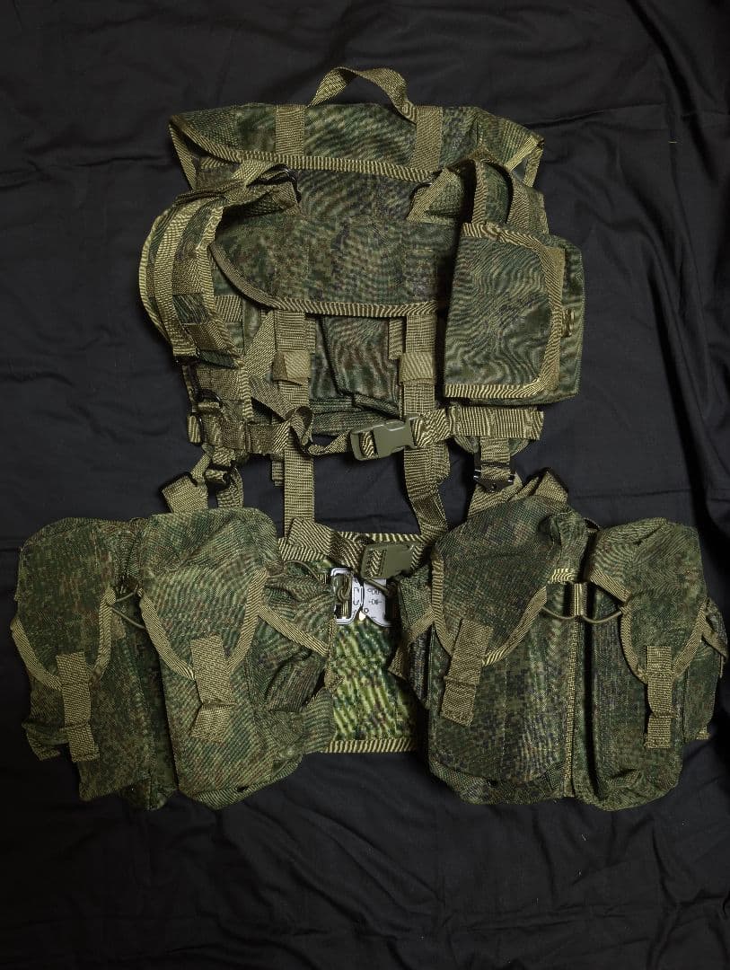 赤字出品　SMERSH チェストリグ デジタルフローラ レプリカ