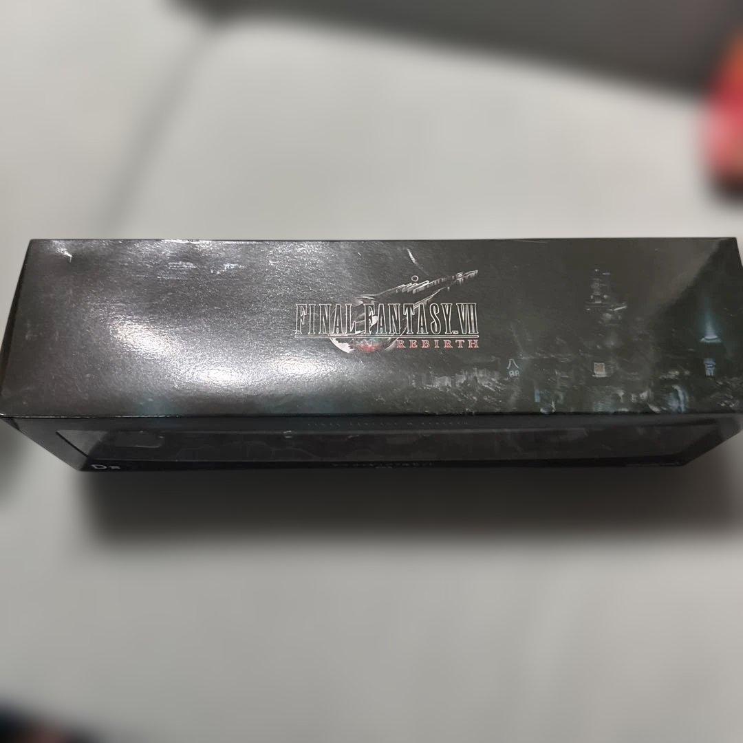 ファイナルファンタジー 7 くじ　D賞　未開封　箱痛みあり　リバースくじG賞