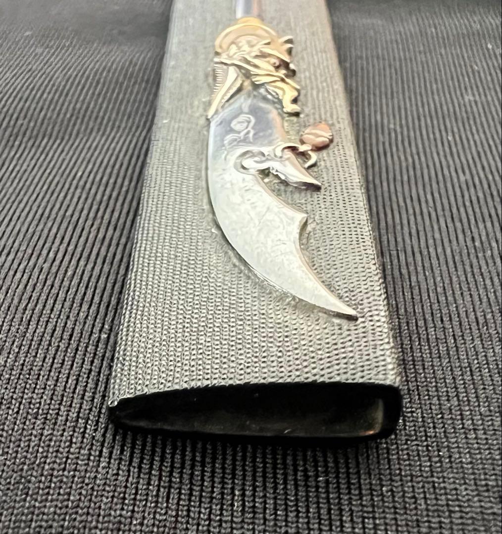 刀装具 小柄(柄のみ) 江戸金工 青龍刀 関羽模様図 箱付き