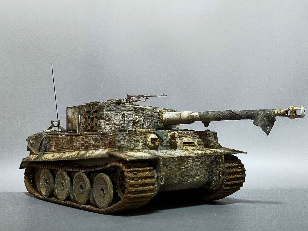 戦車模型の製作代行ページ タミヤ キングタイガー1/35