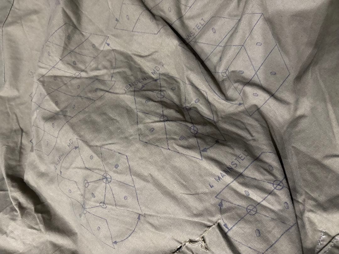 ノルウェー軍幕　シルバーボタン3枚　軍幕