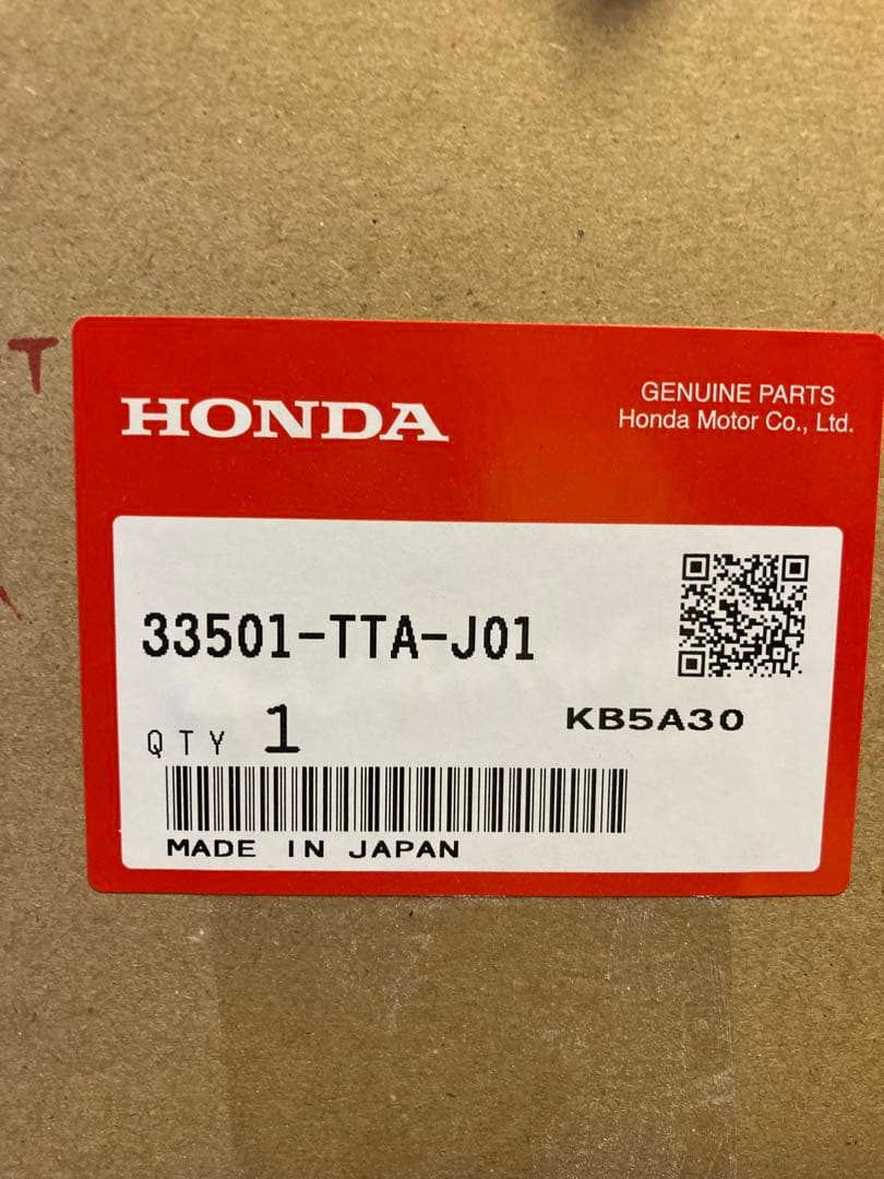 N-BOX JF4 LEDテールランプ 右側