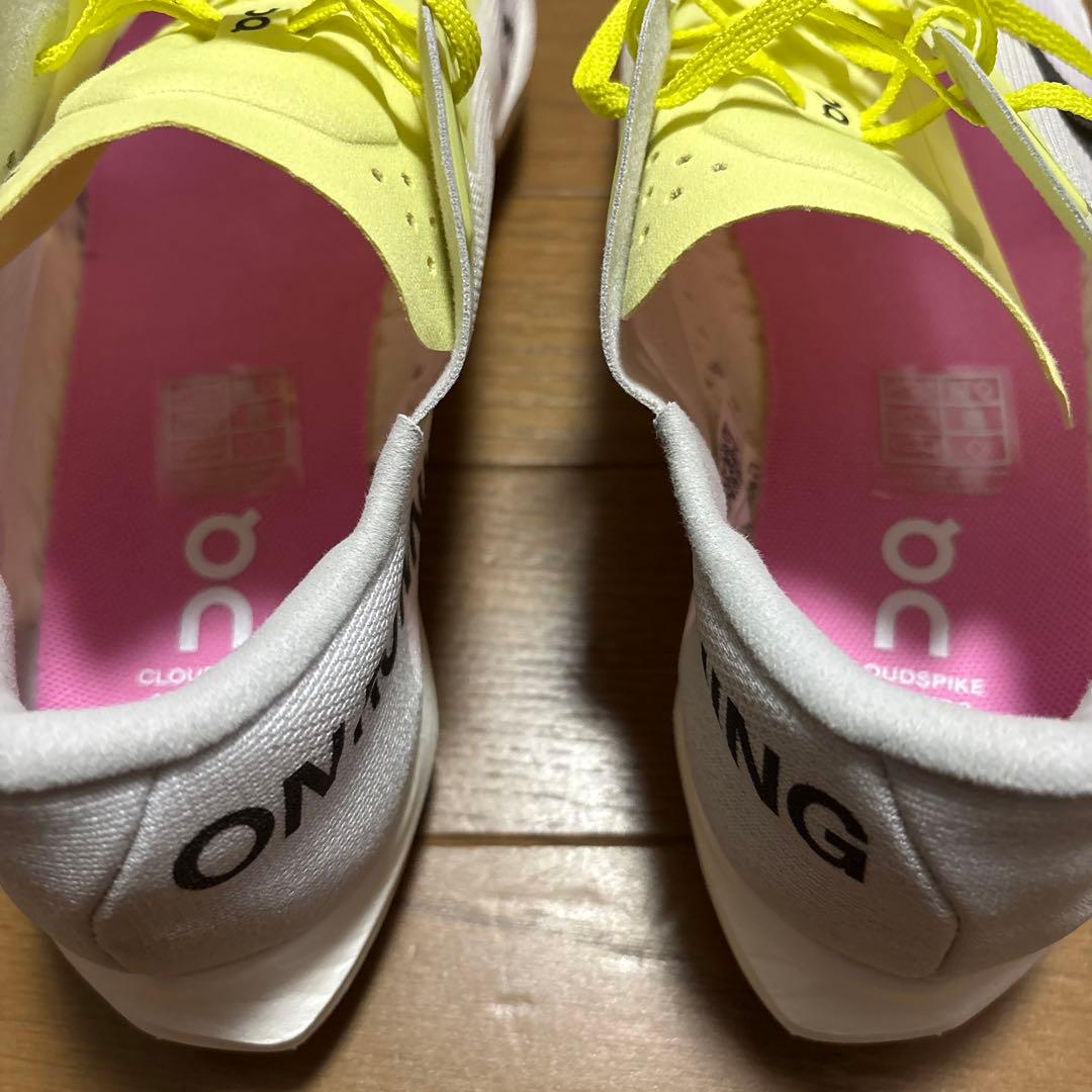 オン クラウドスパイク アンプリウス2 26.5センチ