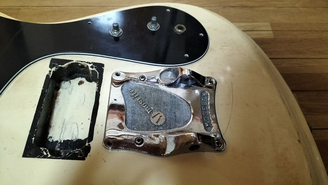 MOSRITE Avenger 白　日本製　ビンテージ　ジャンク