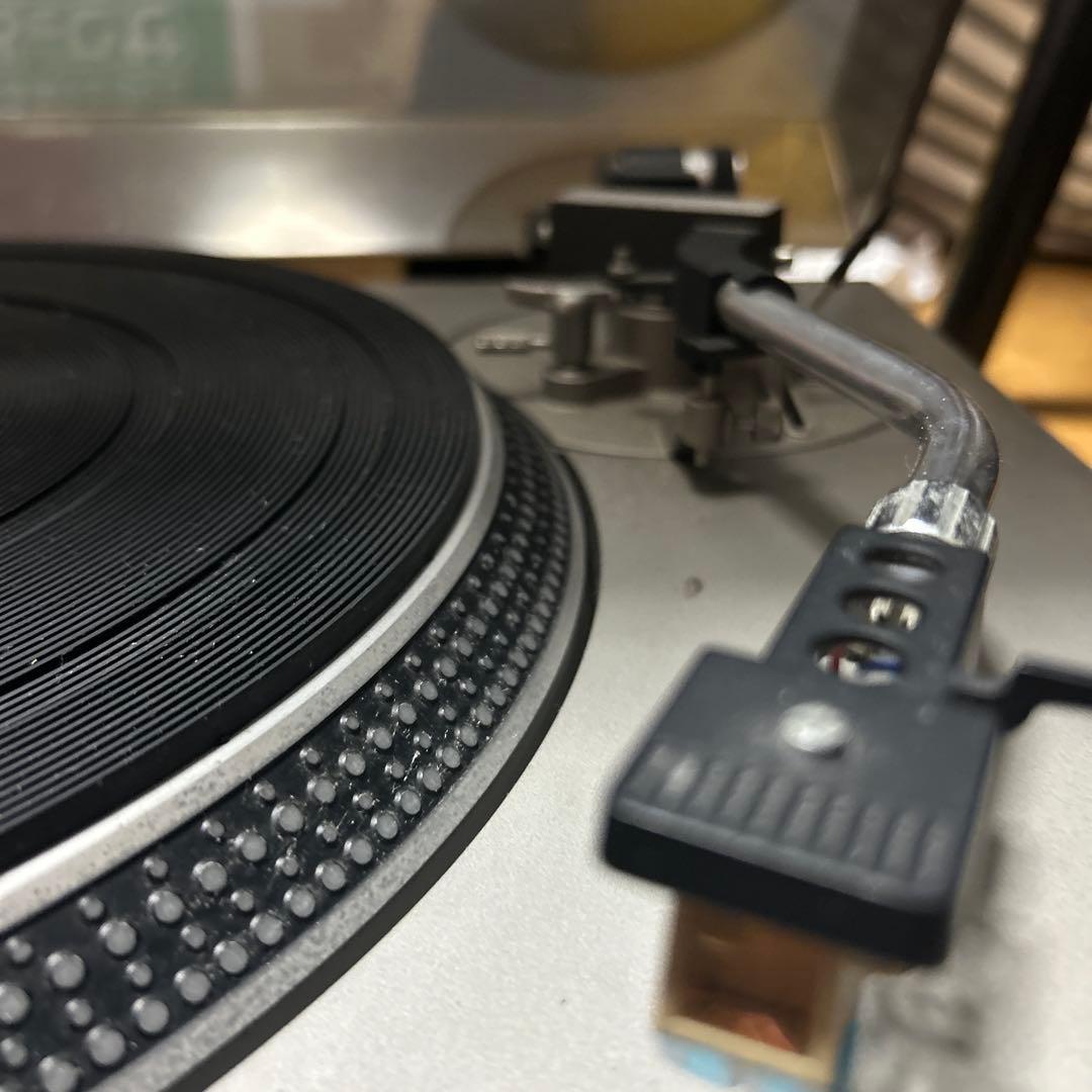 Technics SL-1200 ダイレクトドライブターンテーブル