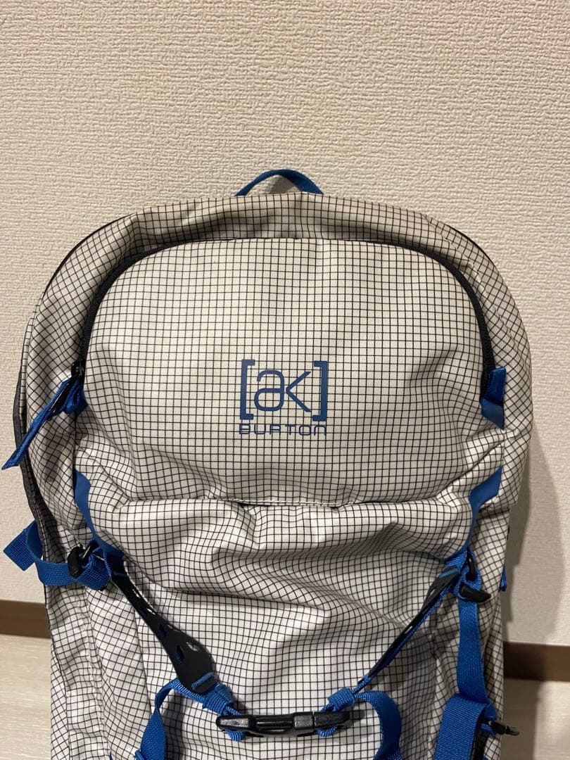 Burton [ak] インクライン 20L バックパック