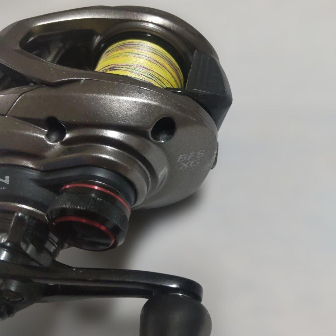 スコーピオン BFS 8.2　左ハンドル