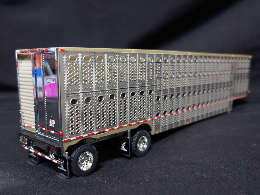 DCP1/64ミニカー Peterbilt379アメリカトラック野郎