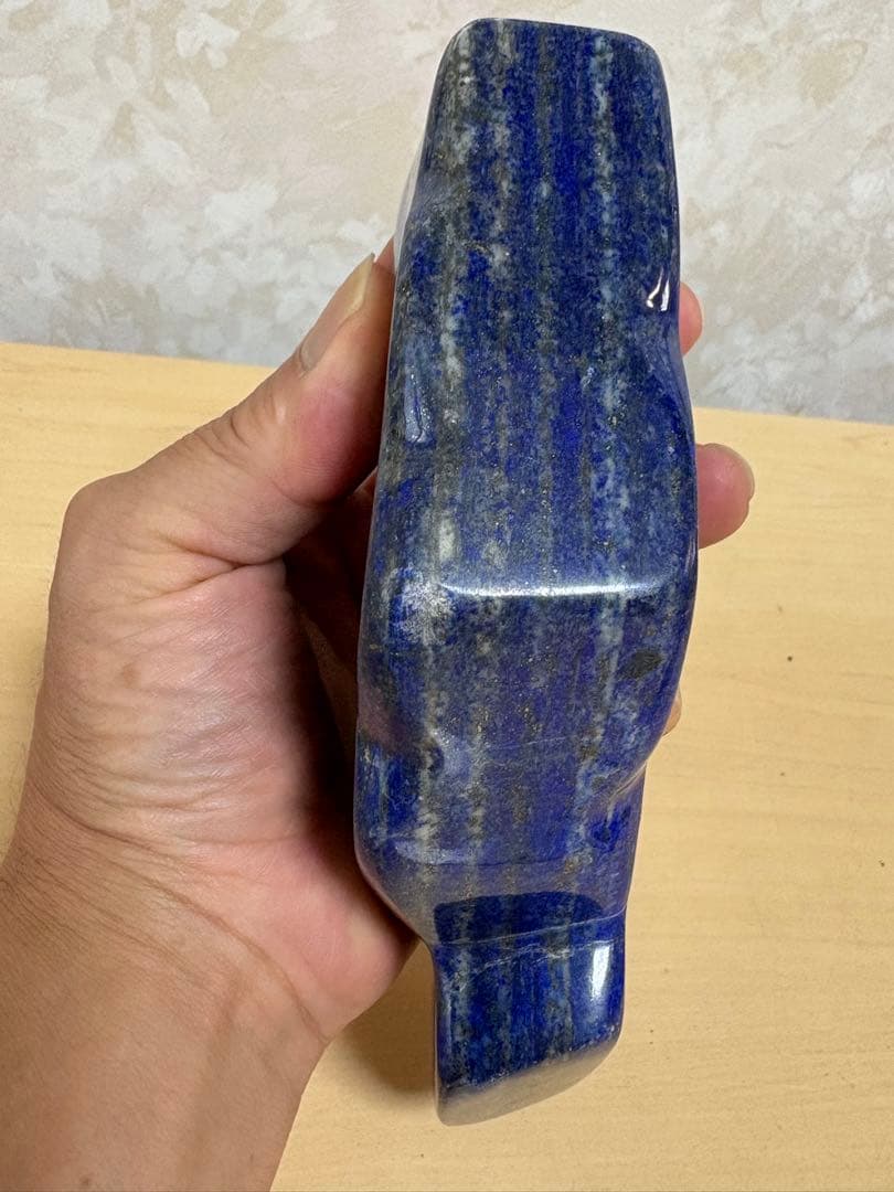 アフガニスタン産　綺麗なラピスラズリ丸磨き約1144g