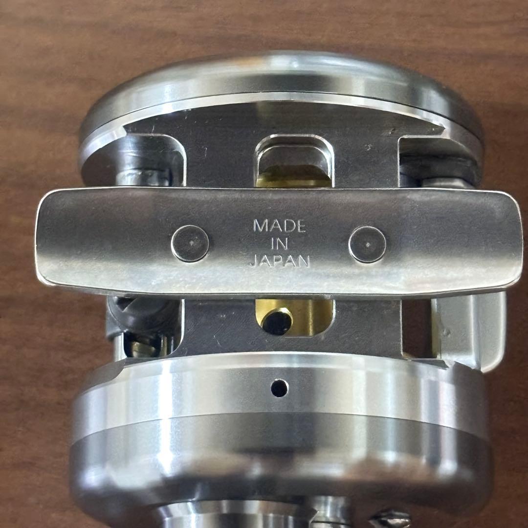 ダイワ ミリオネア CV-X 105 右巻き