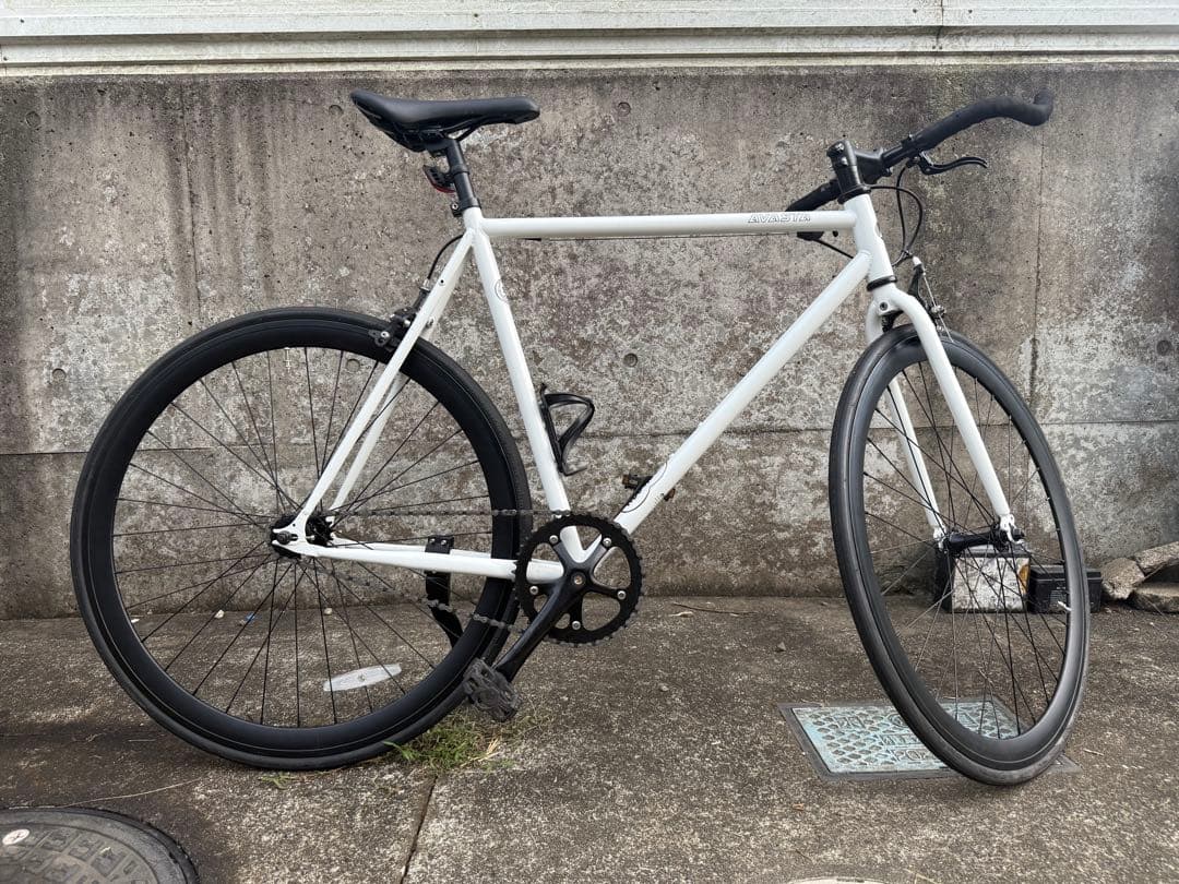 AVASTA ピストバイク